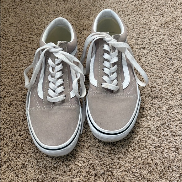 Vans Old Skool Shoes - Picture 2 of 7